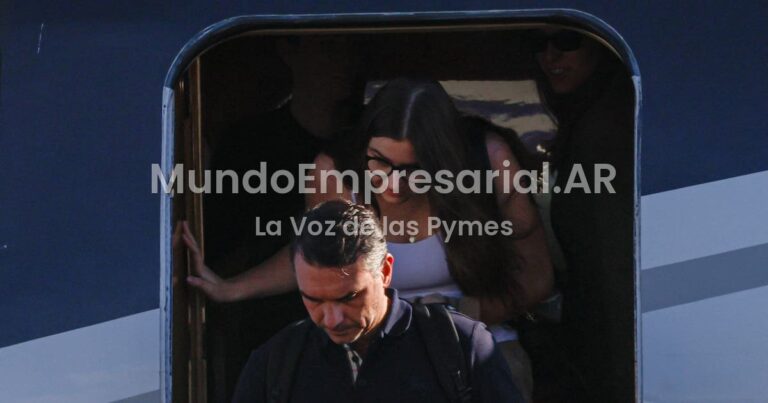 Flávio Bolsonaro llegó a Miami luego de escapar de Brasil a través de Argentina