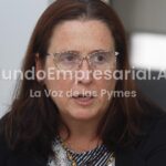 Dal Poggeto detectó un bache de USD 23.000 millones en el plan de Caputo para pagar la deuda