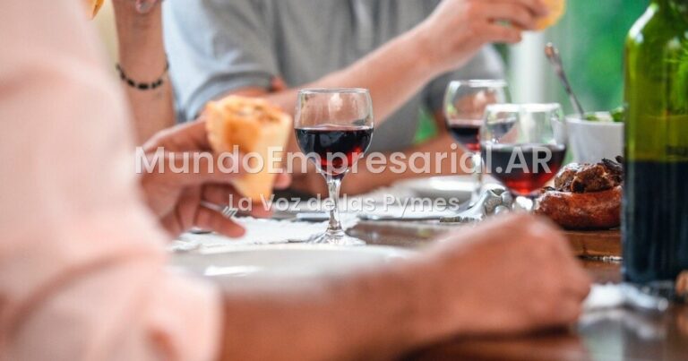 "El vino no se toma de pie": la tajante decisión de la Bodega Familia Azcona que generó revuelo